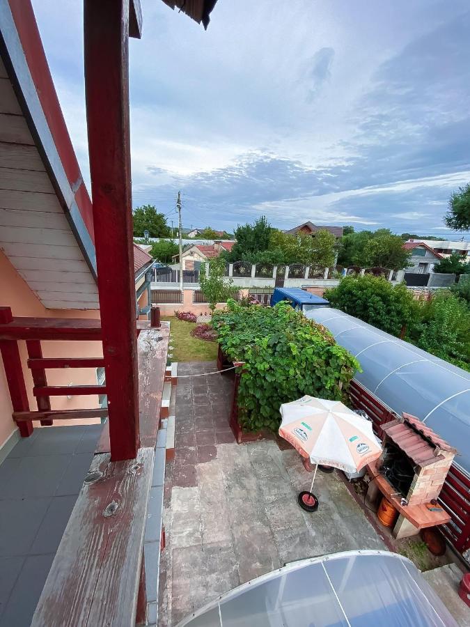 Cosy Bedroom For 2 With Balcony In A Family Villa Turnu Măgurele Exterior foto