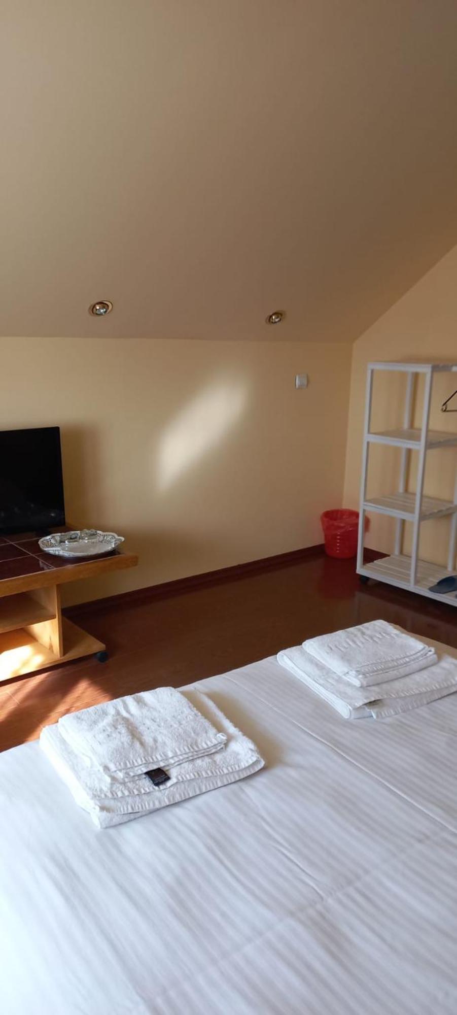 Cosy Bedroom For 2 With Balcony In A Family Villa Turnu Măgurele Exterior foto